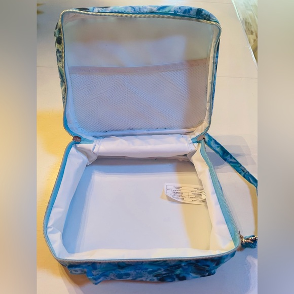 Lilly Pulitzer Iris Blue High Cross Body Lunch Box - Picture 5 of 5